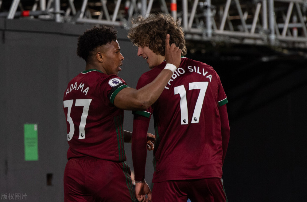  利物浦绝杀被吹引主帅暴怒抗议  